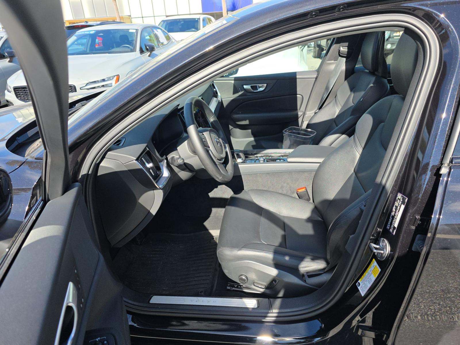 2024 Volvo S60 B5 Core AWD