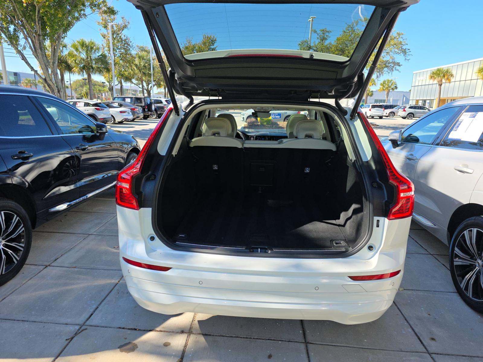 2023 Volvo XC60 B5 Core AWD