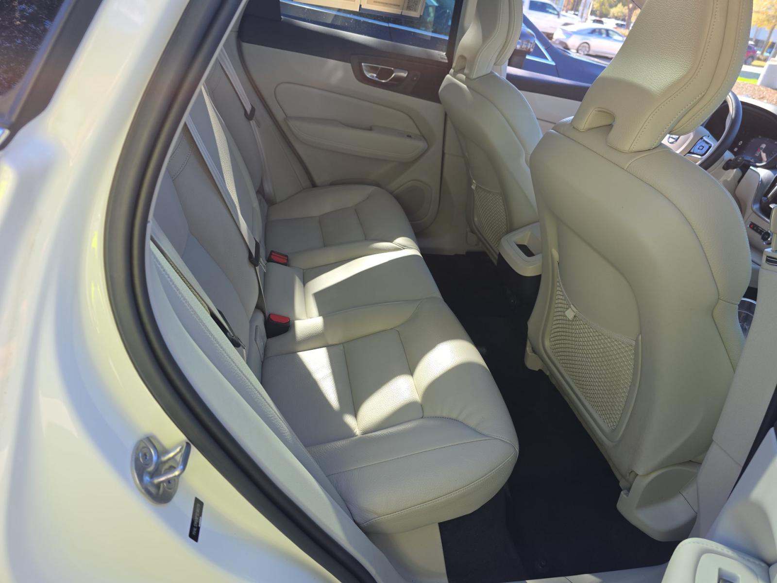 2023 Volvo XC60 B5 Core AWD