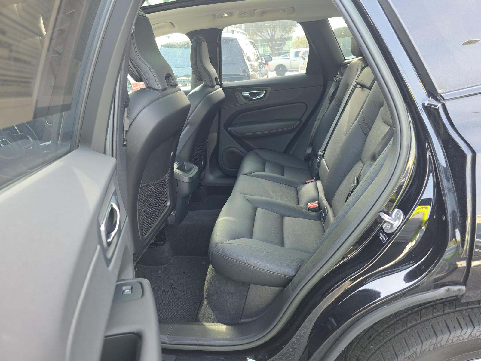 2023 Volvo XC60 B5 Plus AWD