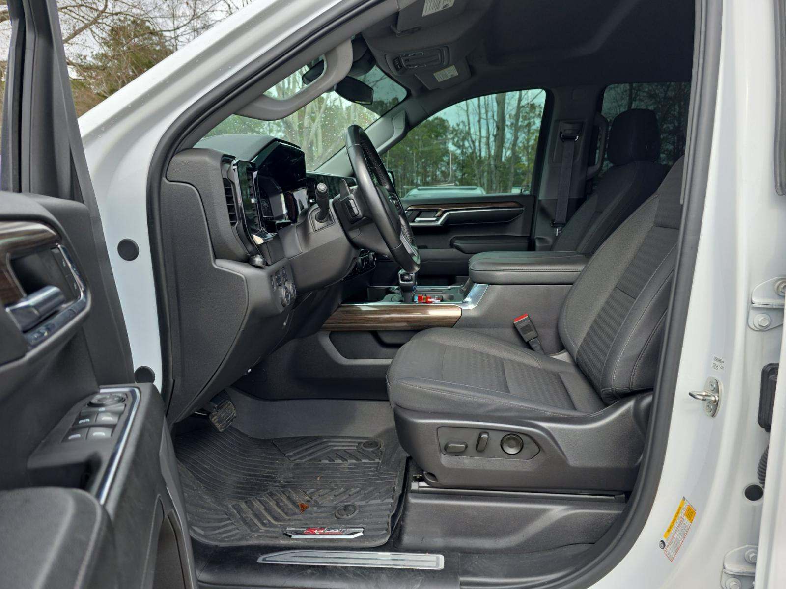 CHEVROLET SILVERADO - 2