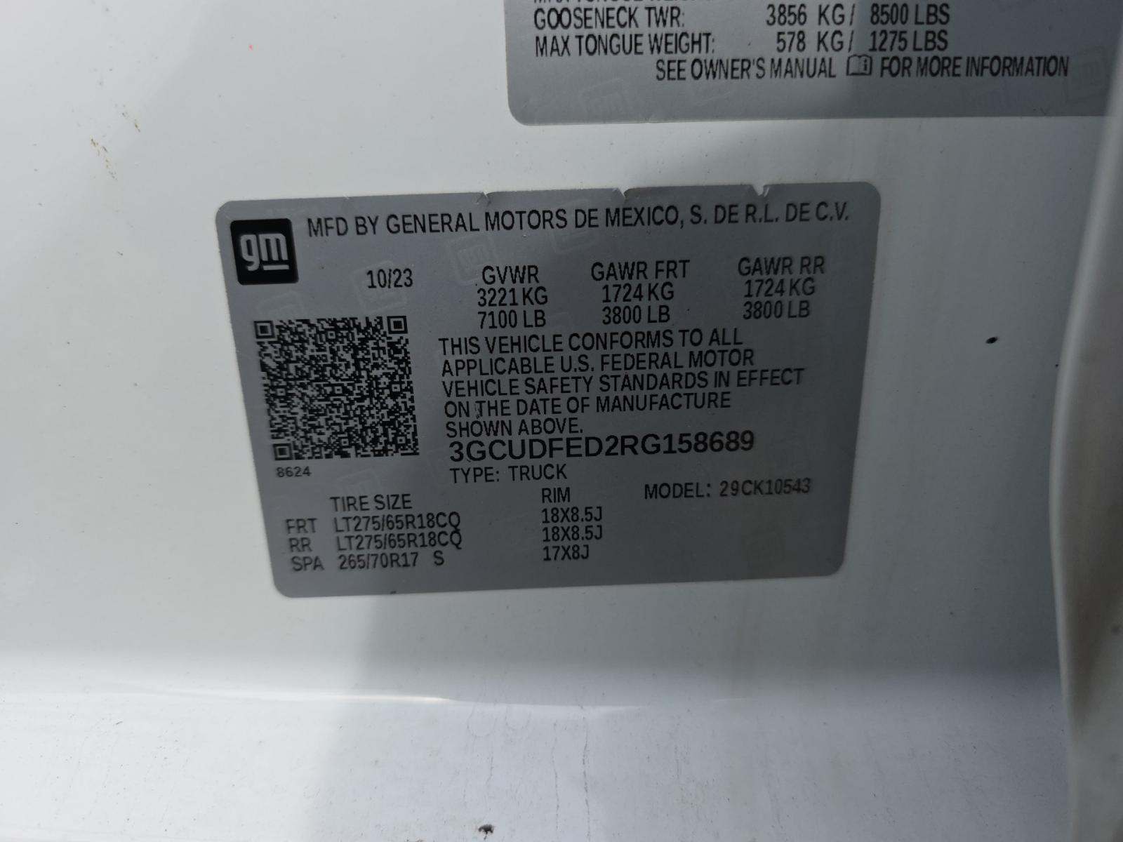 CHEVROLET SILVERADO - 1