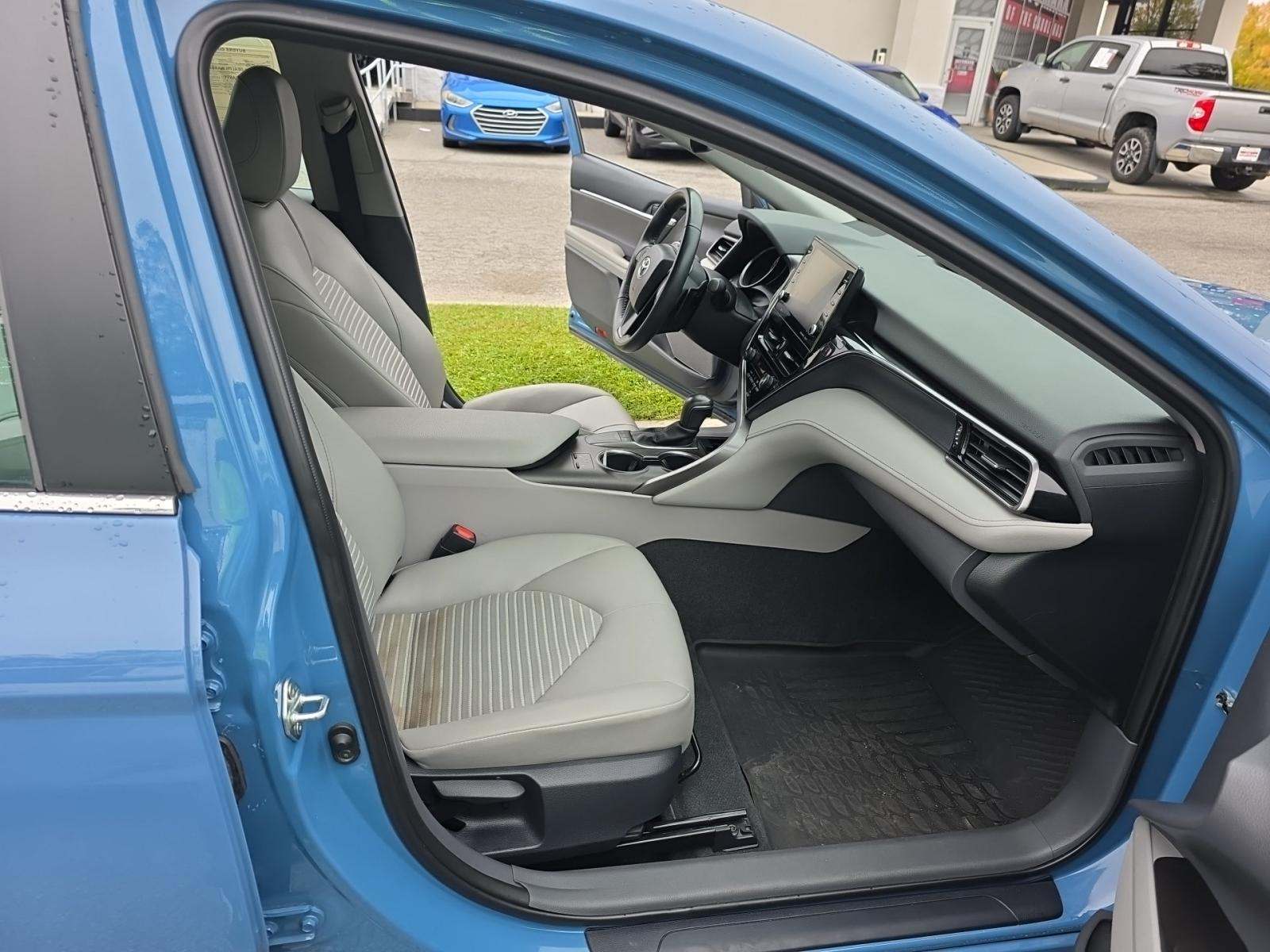 2024 Toyota Camry SE FWD