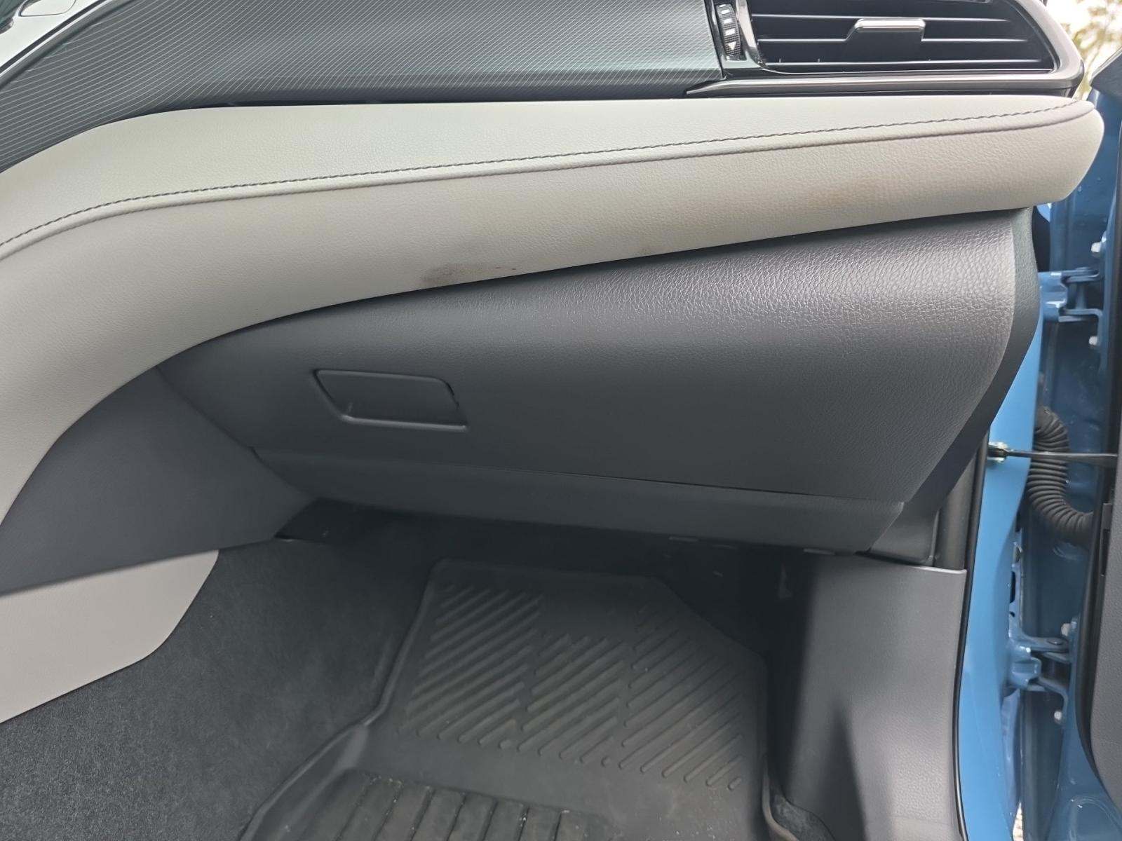 2024 Toyota Camry SE FWD