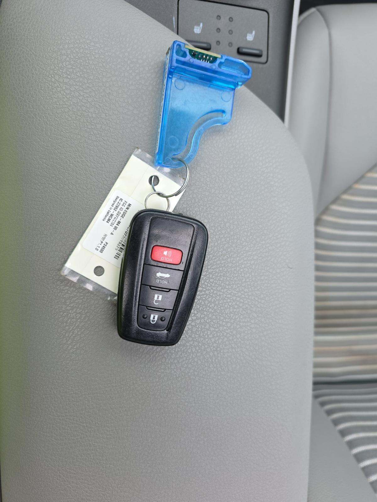 2024 Toyota Camry SE FWD