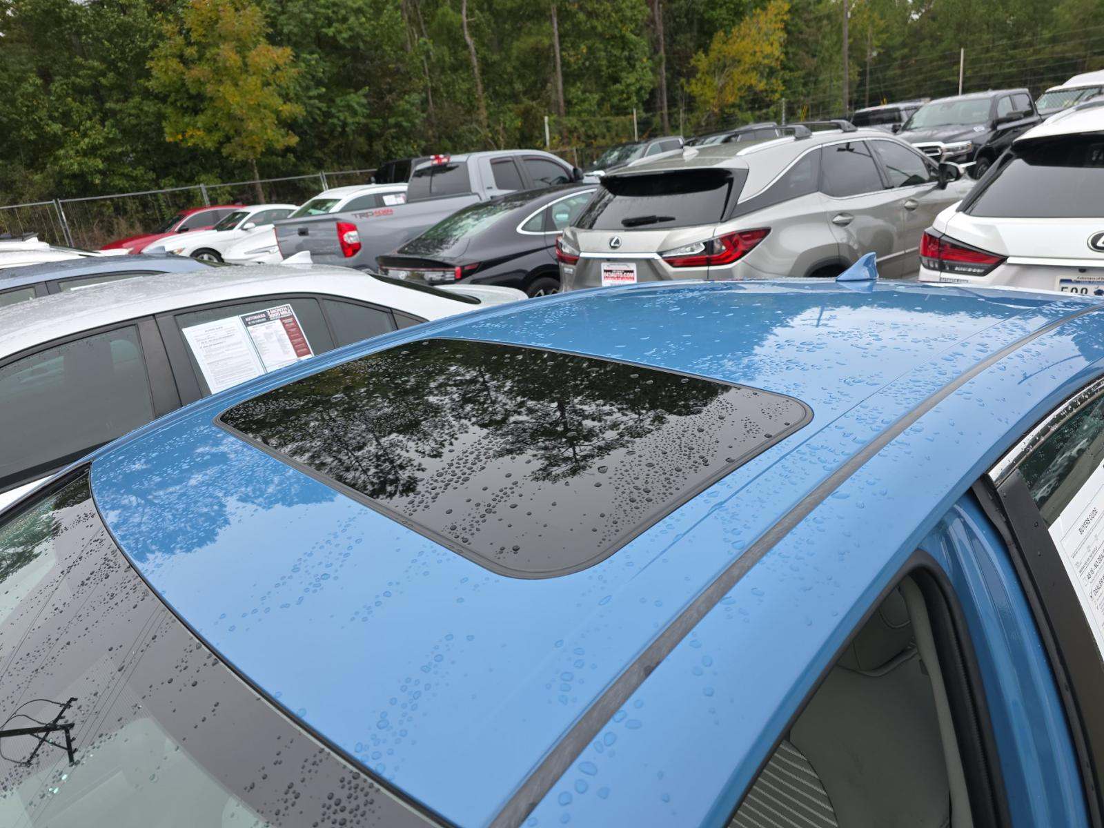 2024 Toyota Camry SE FWD