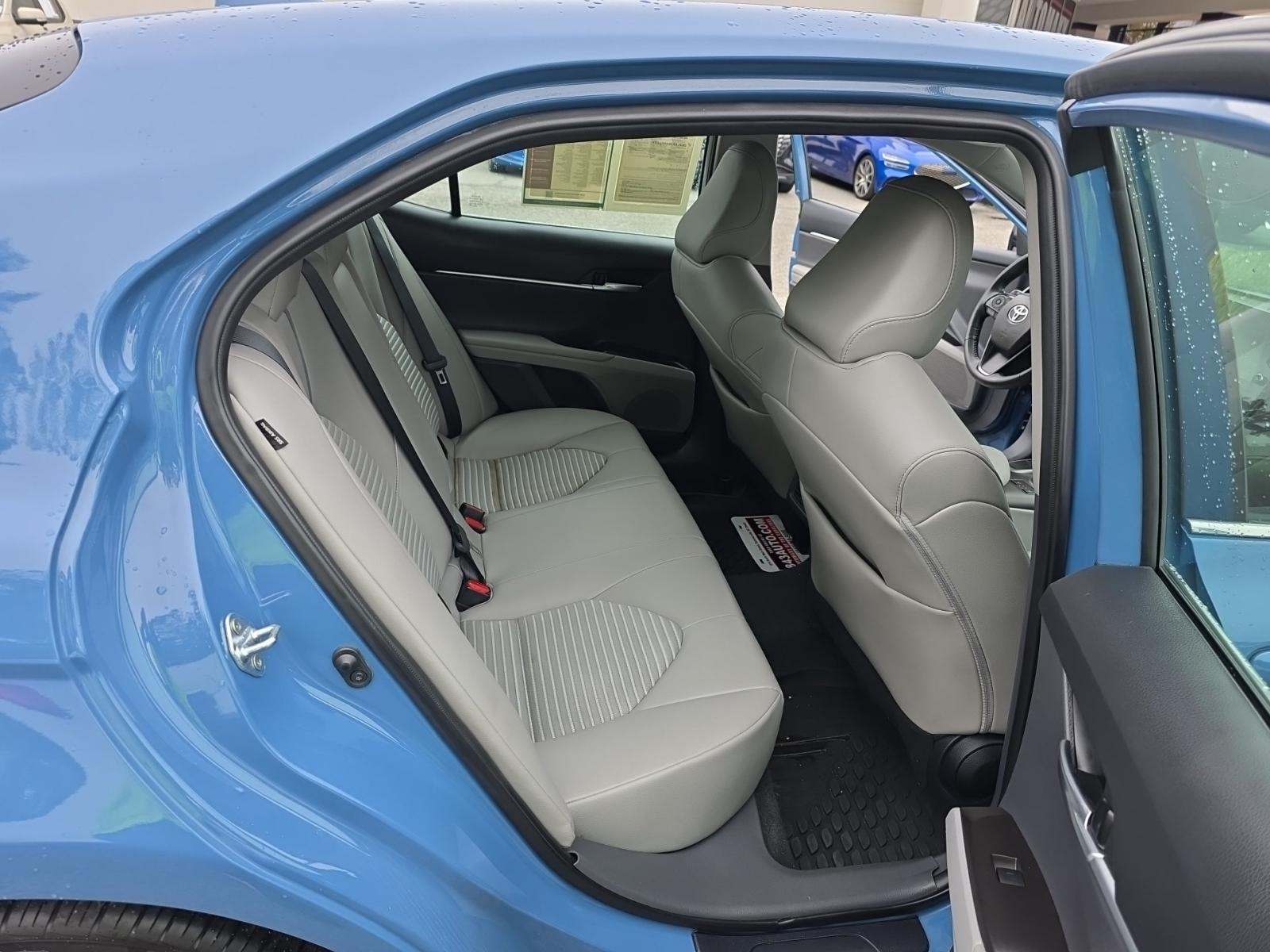 2024 Toyota Camry SE FWD