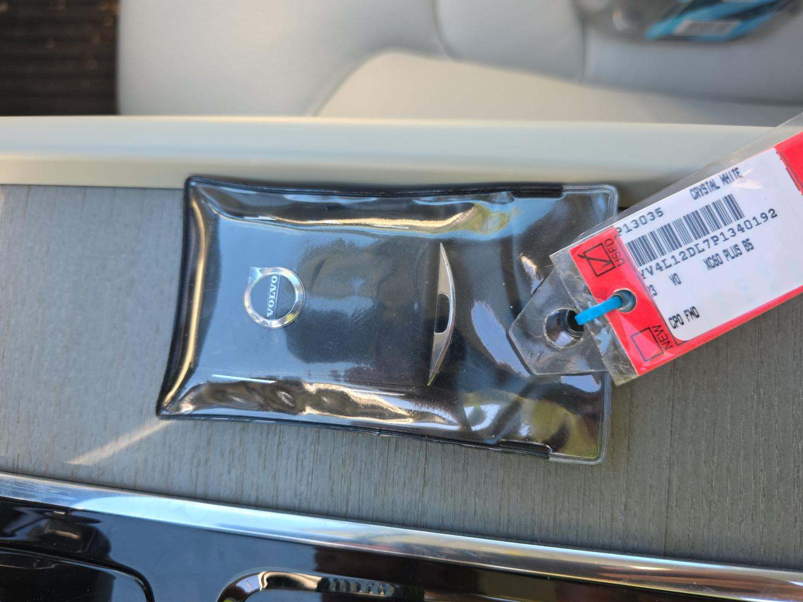 2023 Volvo XC60 B5 Plus FWD