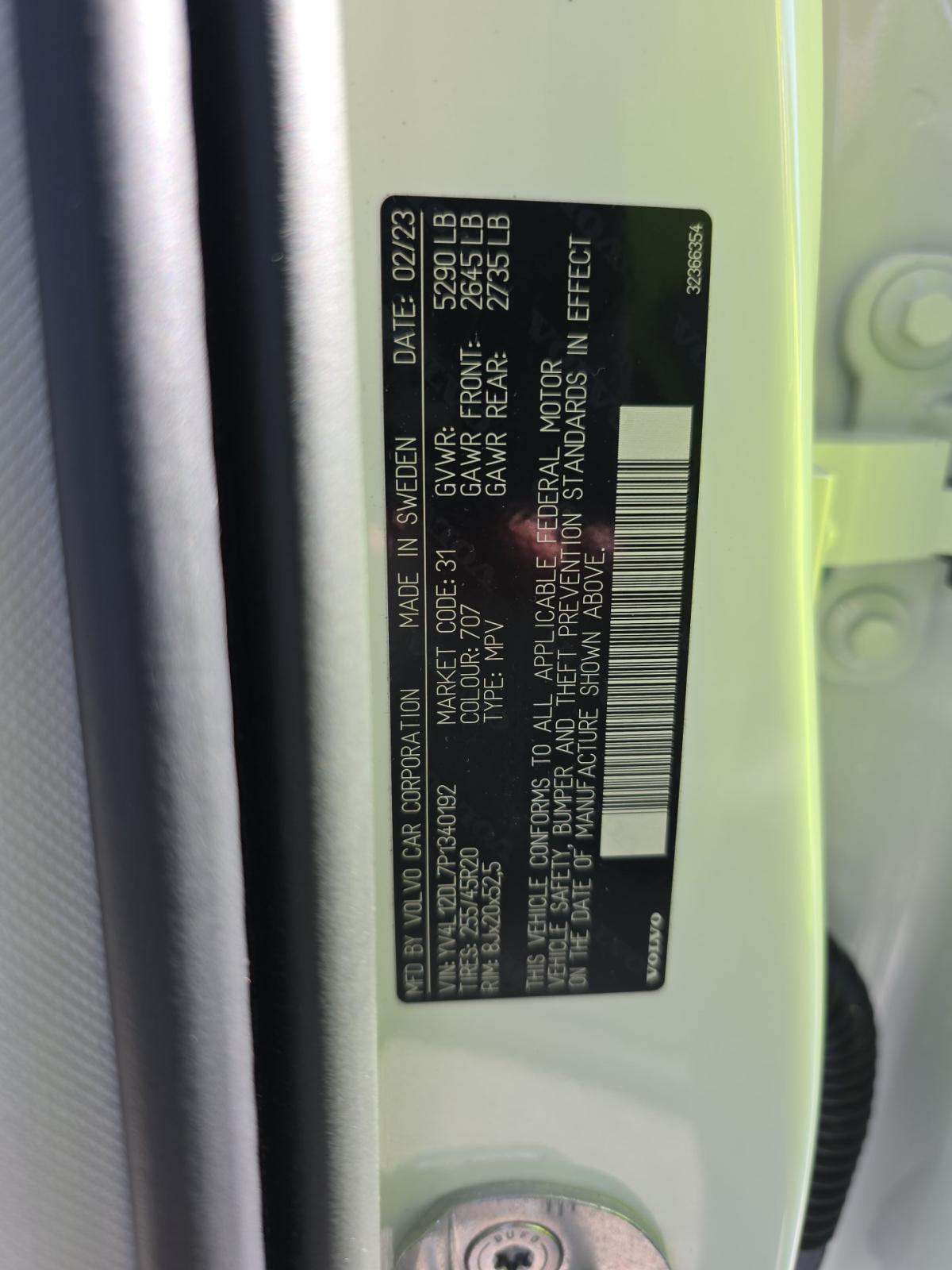 2023 Volvo XC60 B5 Plus FWD