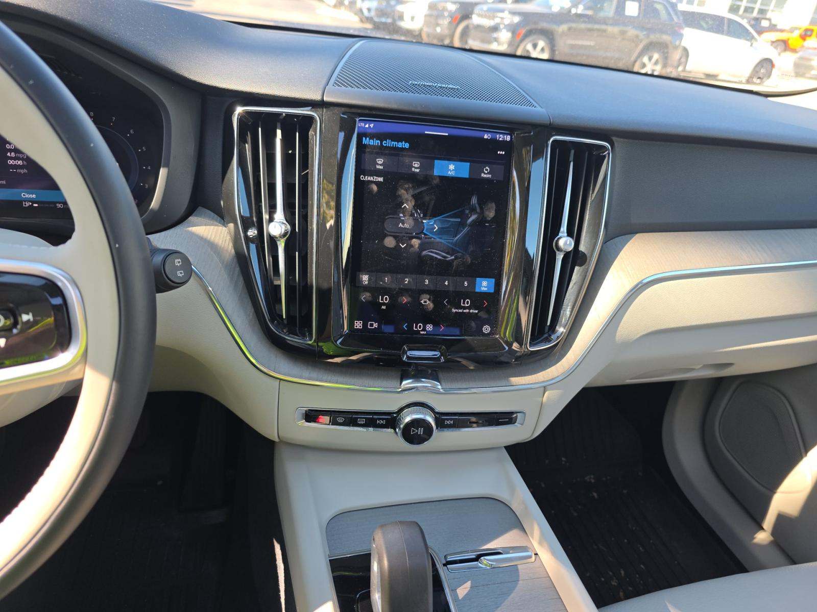 2023 Volvo XC60 B5 Plus FWD