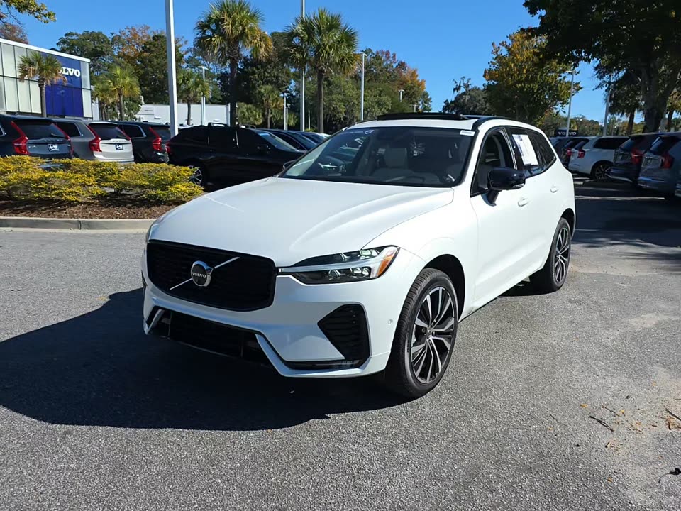 2023 Volvo XC60 B5 Plus FWD