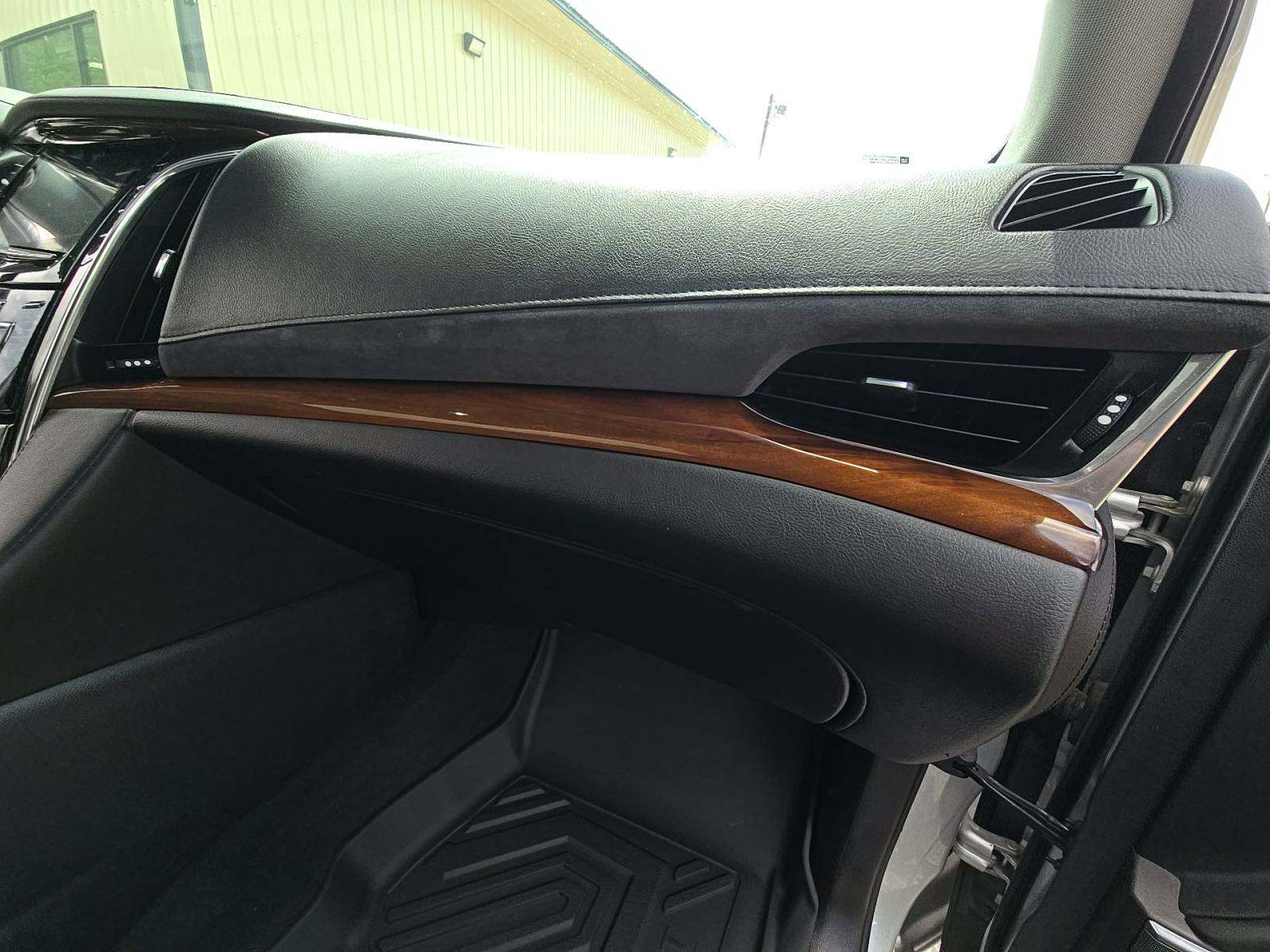 2017 Cadillac Escalade Luxury RWD