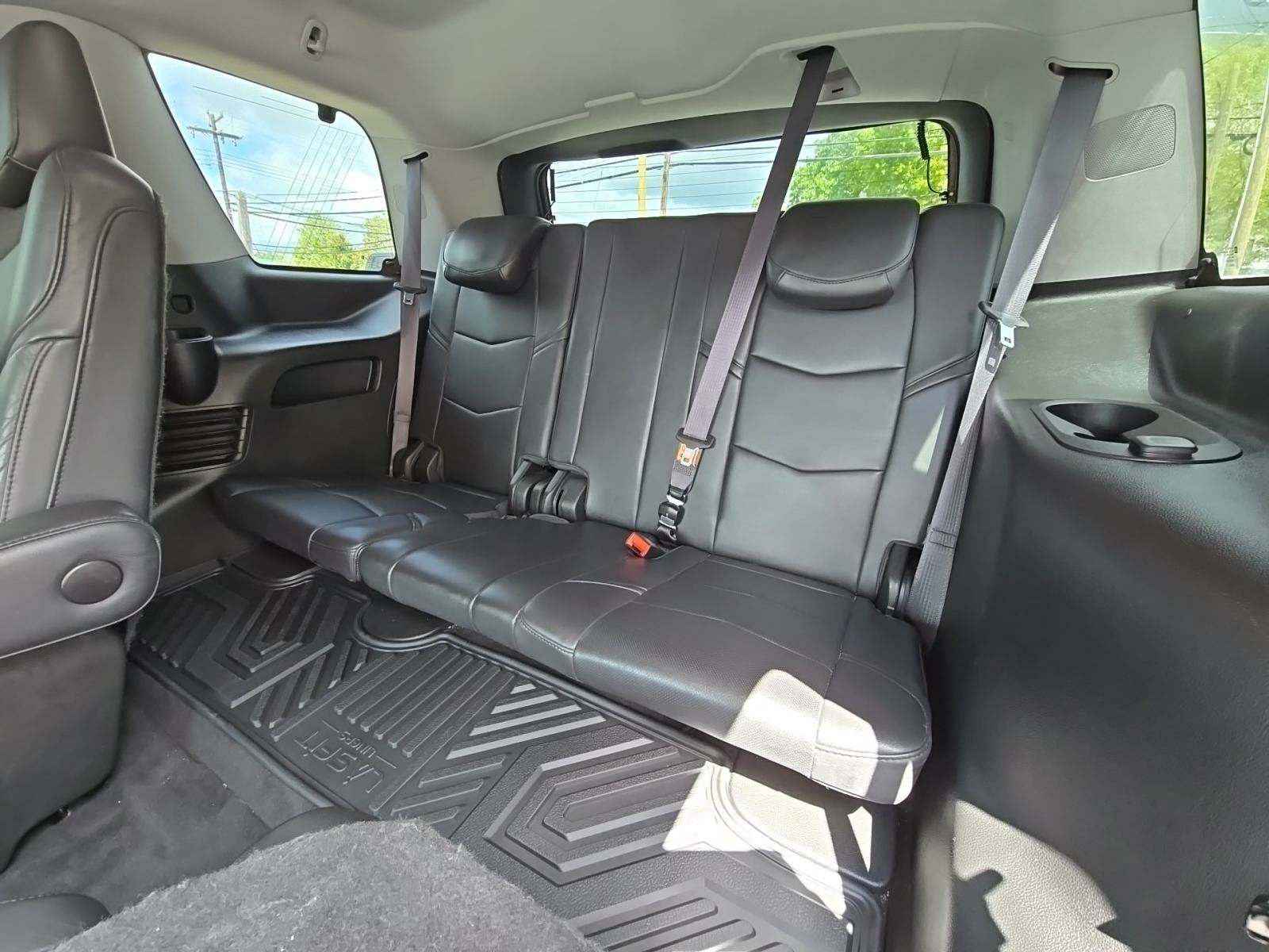 2017 Cadillac Escalade Luxury RWD