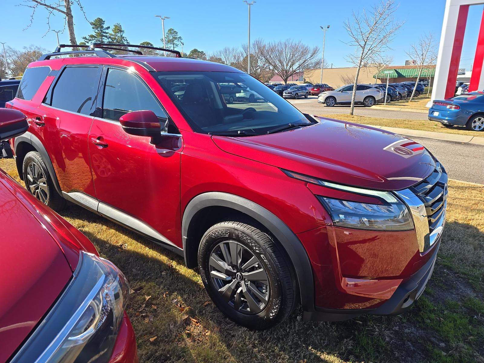 2024 Nissan Pathfinder SV FWD