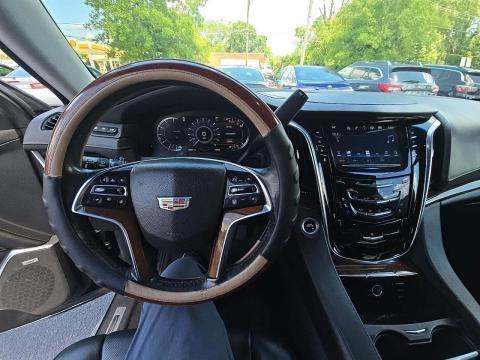 2020 Cadillac Escalade Luxury AWD
