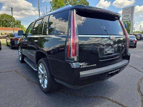 2020 Cadillac Escalade Luxury AWD
