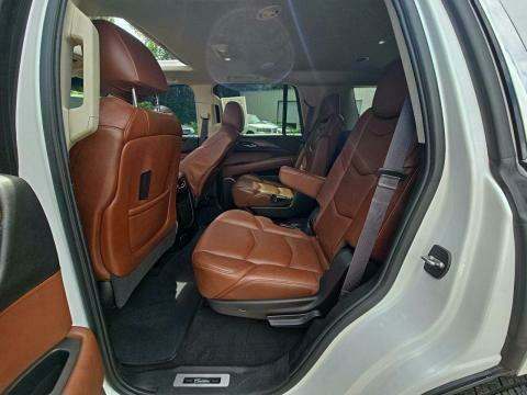 2017 Cadillac Escalade Luxury RWD