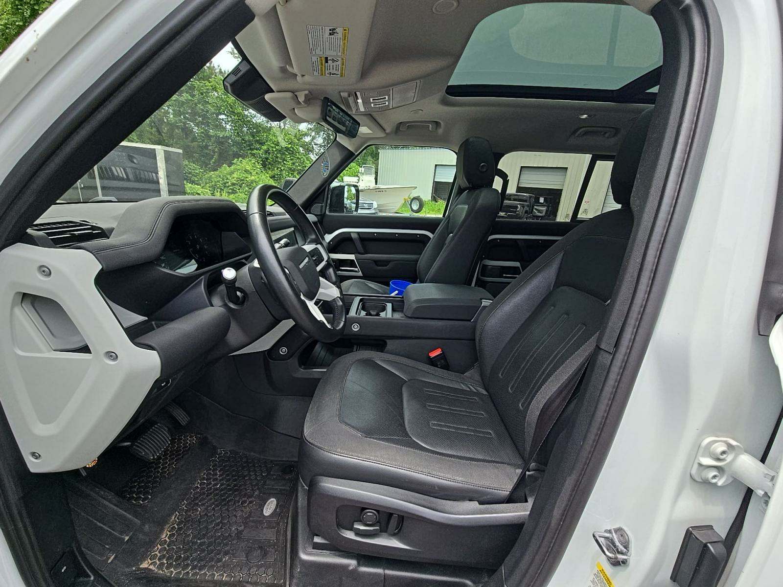 2020 Land Rover Defender 110 SE AWD