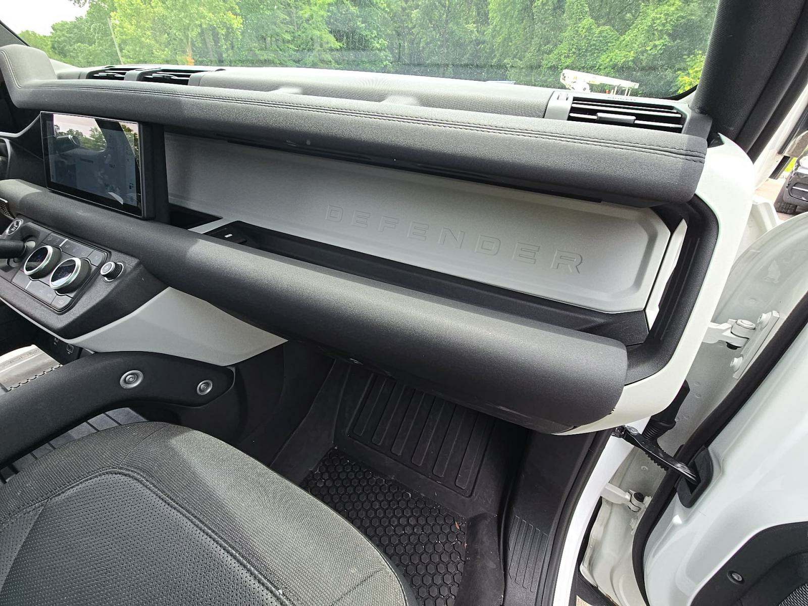 2020 Land Rover Defender 110 SE AWD