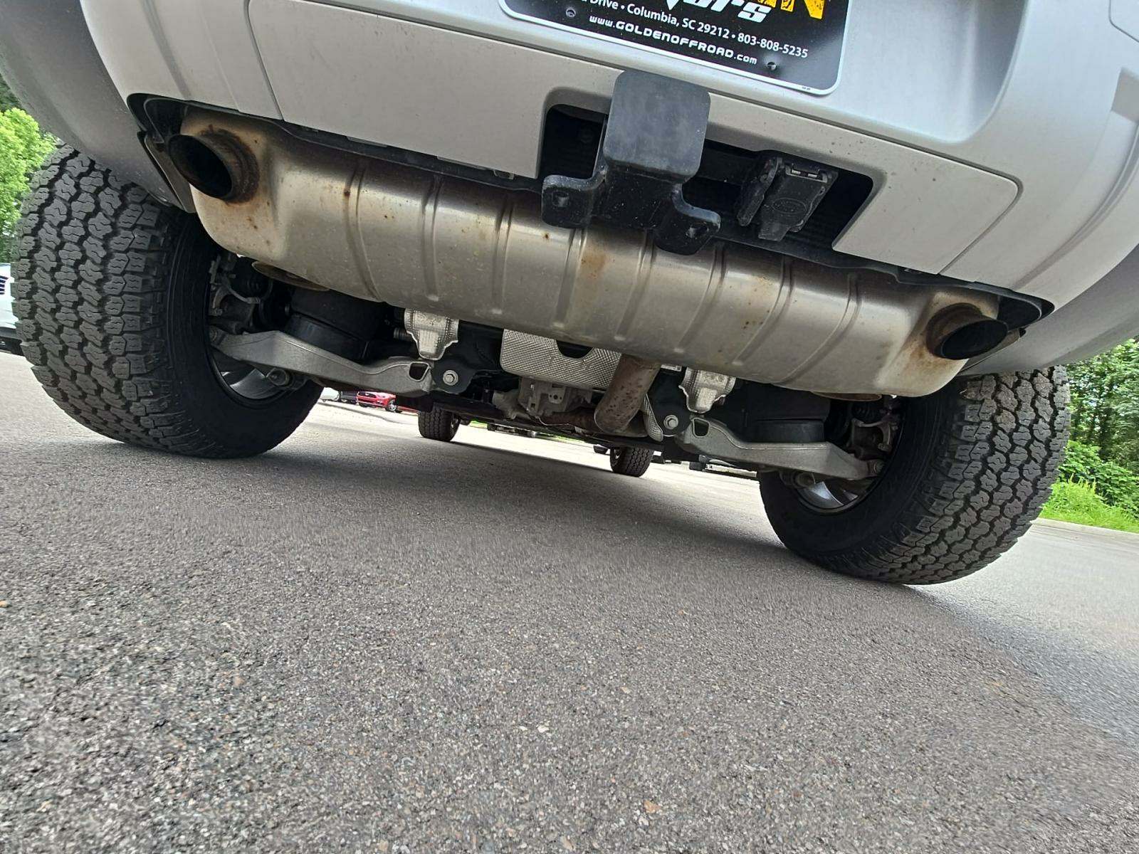 2020 Land Rover Defender 110 SE AWD