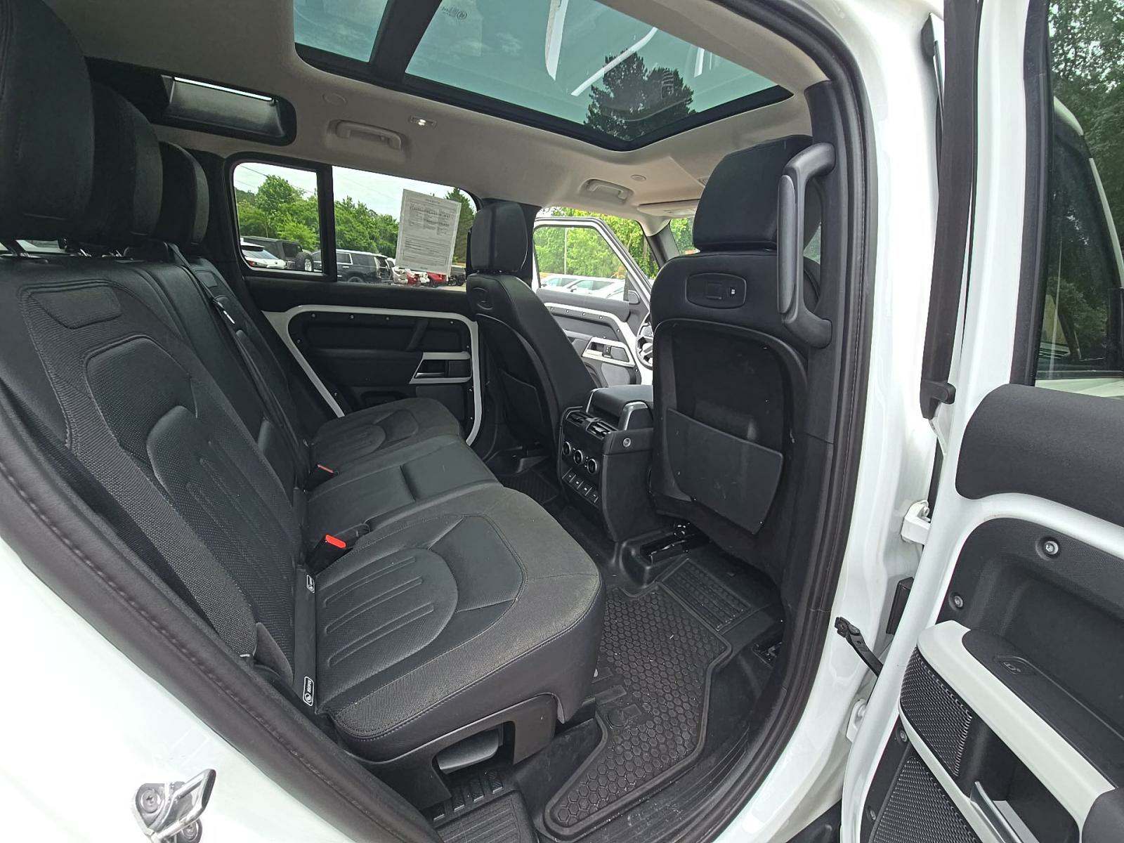 2020 Land Rover Defender 110 SE AWD