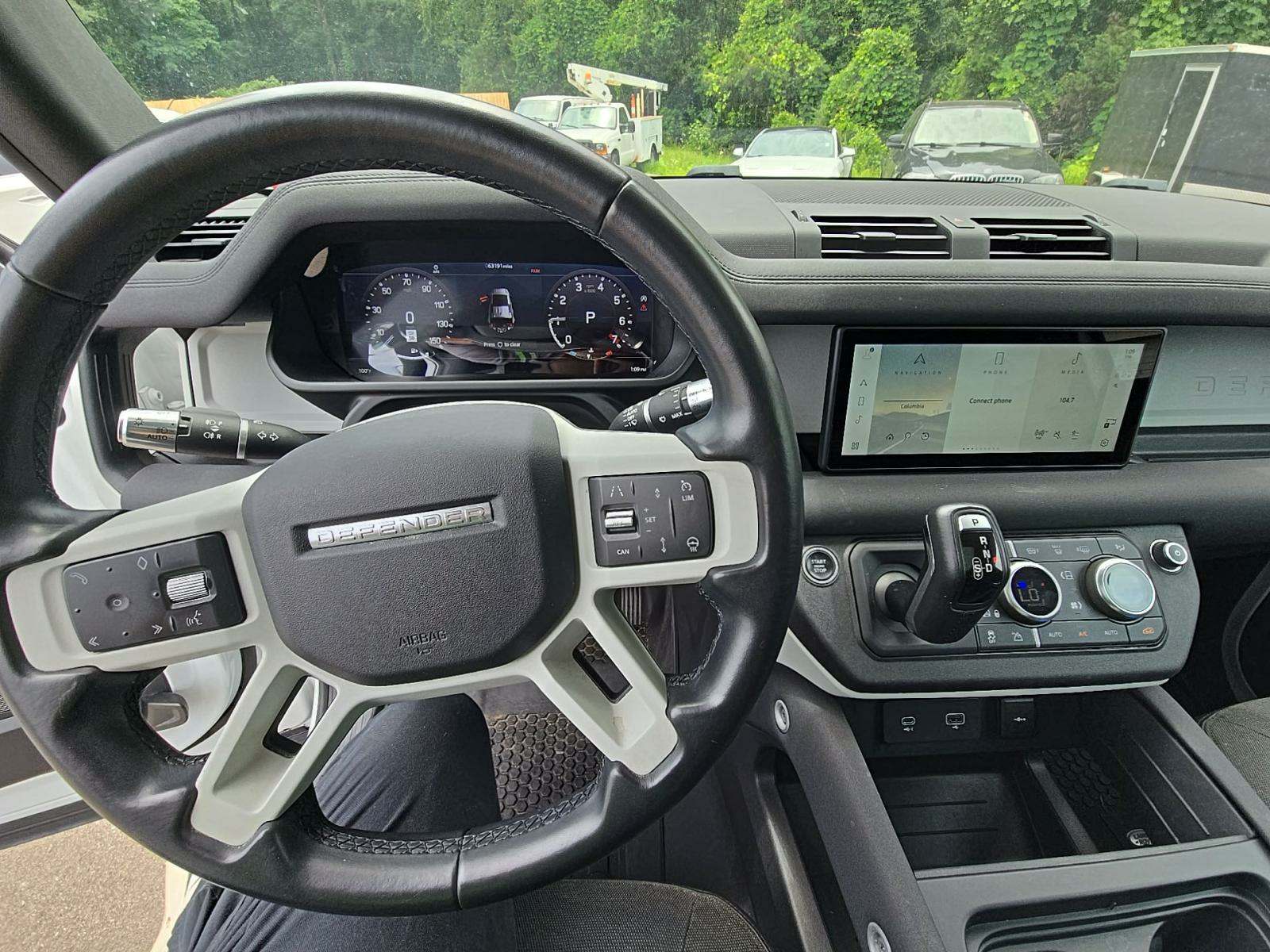 2020 Land Rover Defender 110 SE AWD