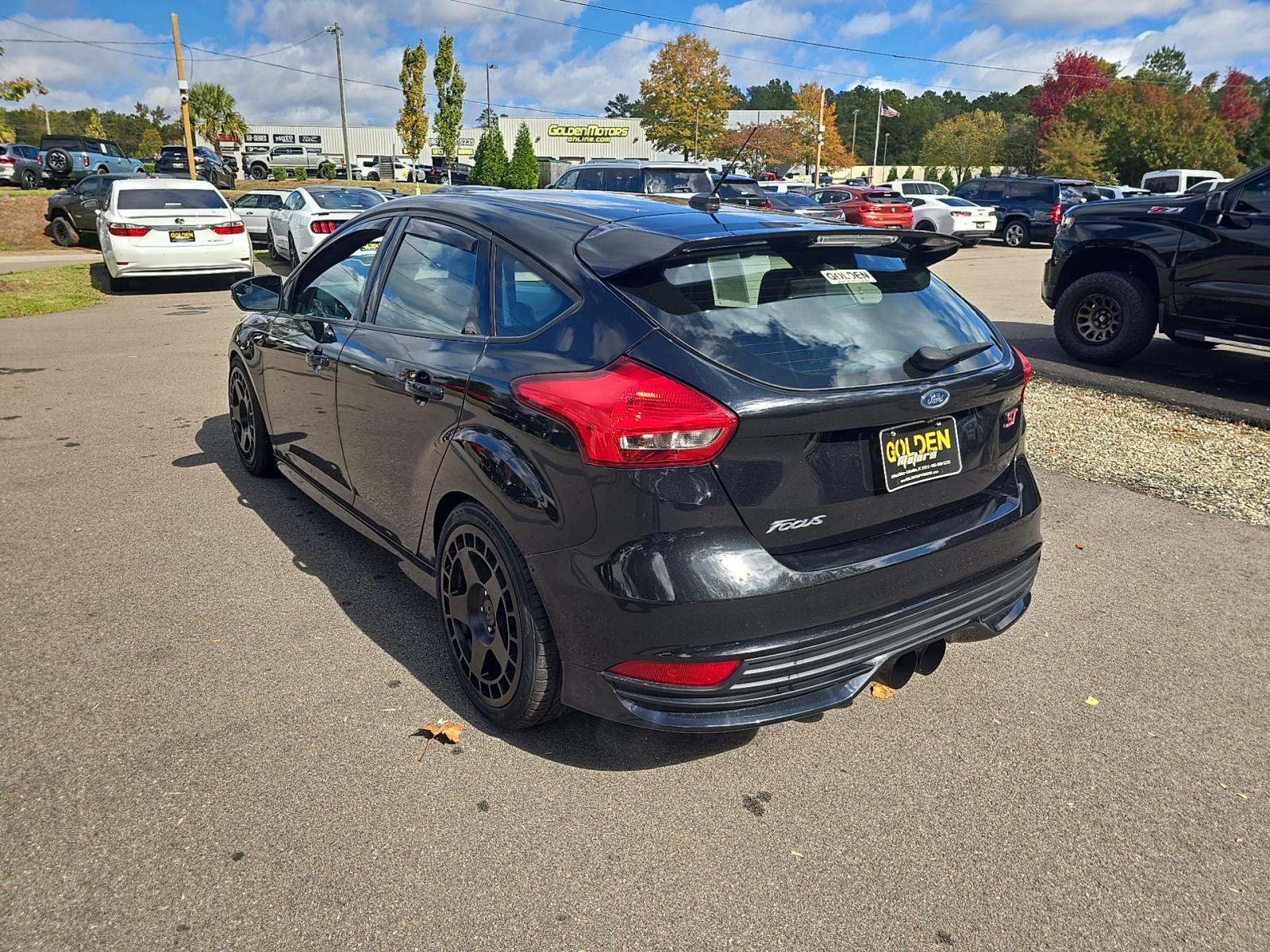 2015 Ford Focus ST FWD