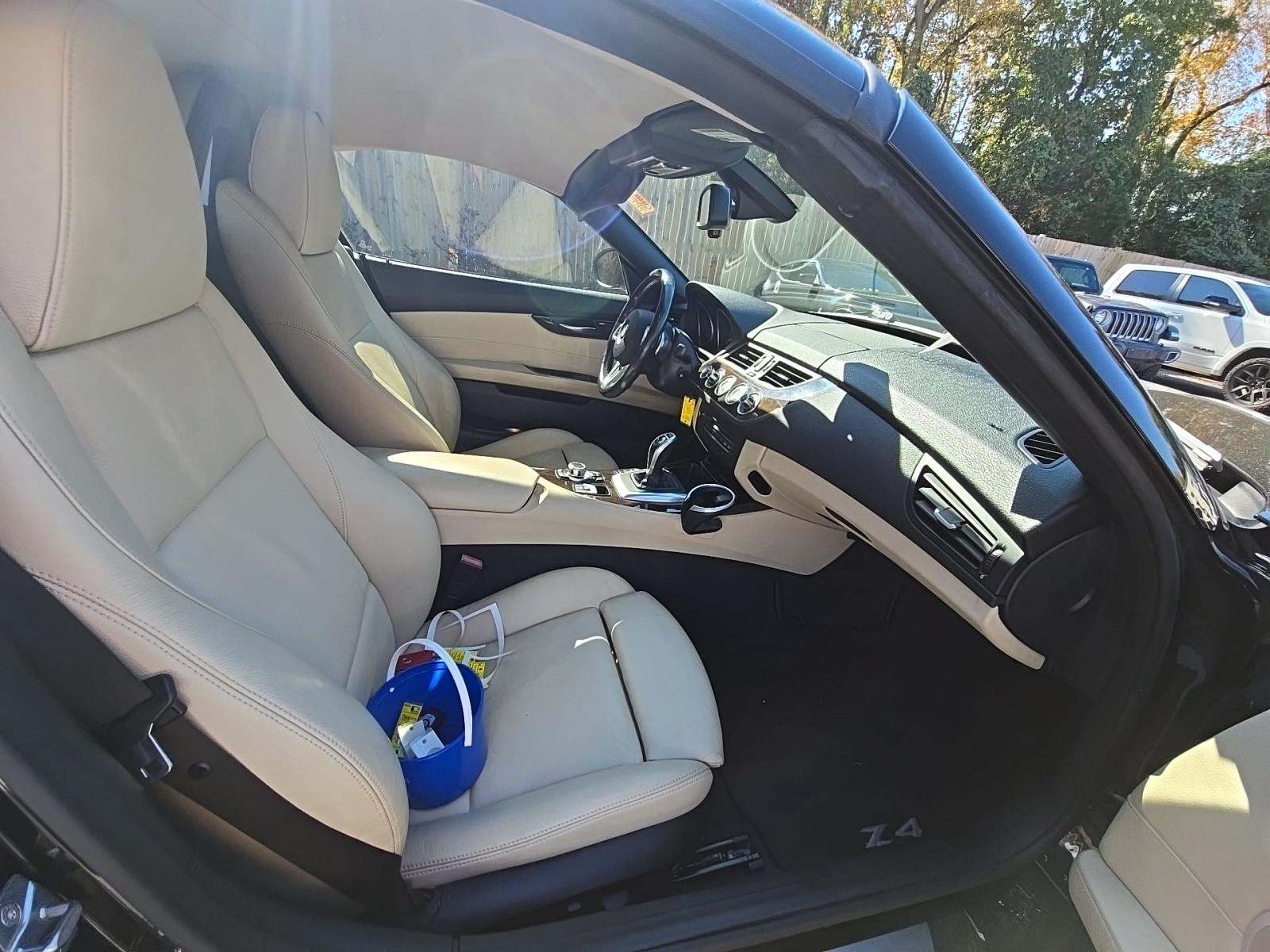 2011 BMW Z4 sDrive35i RWD