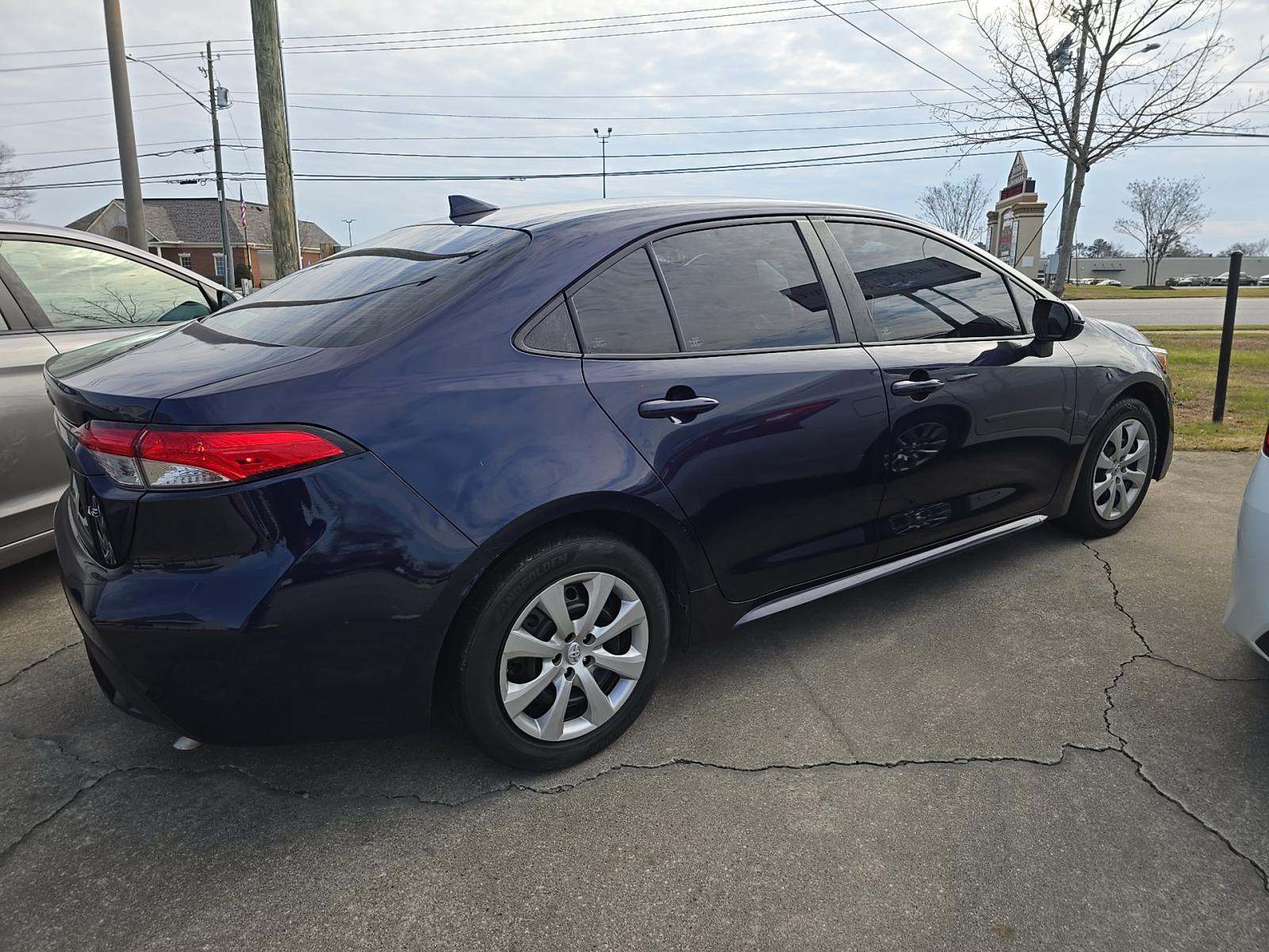 2020 Toyota Corolla LE FWD