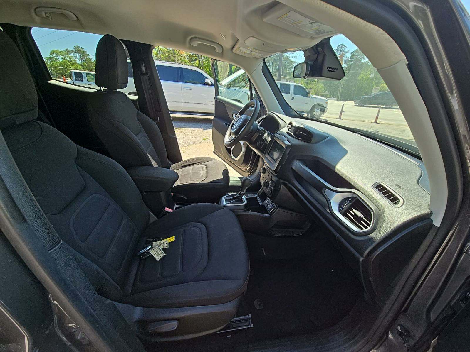 2018 Jeep Renegade Latitude FWD