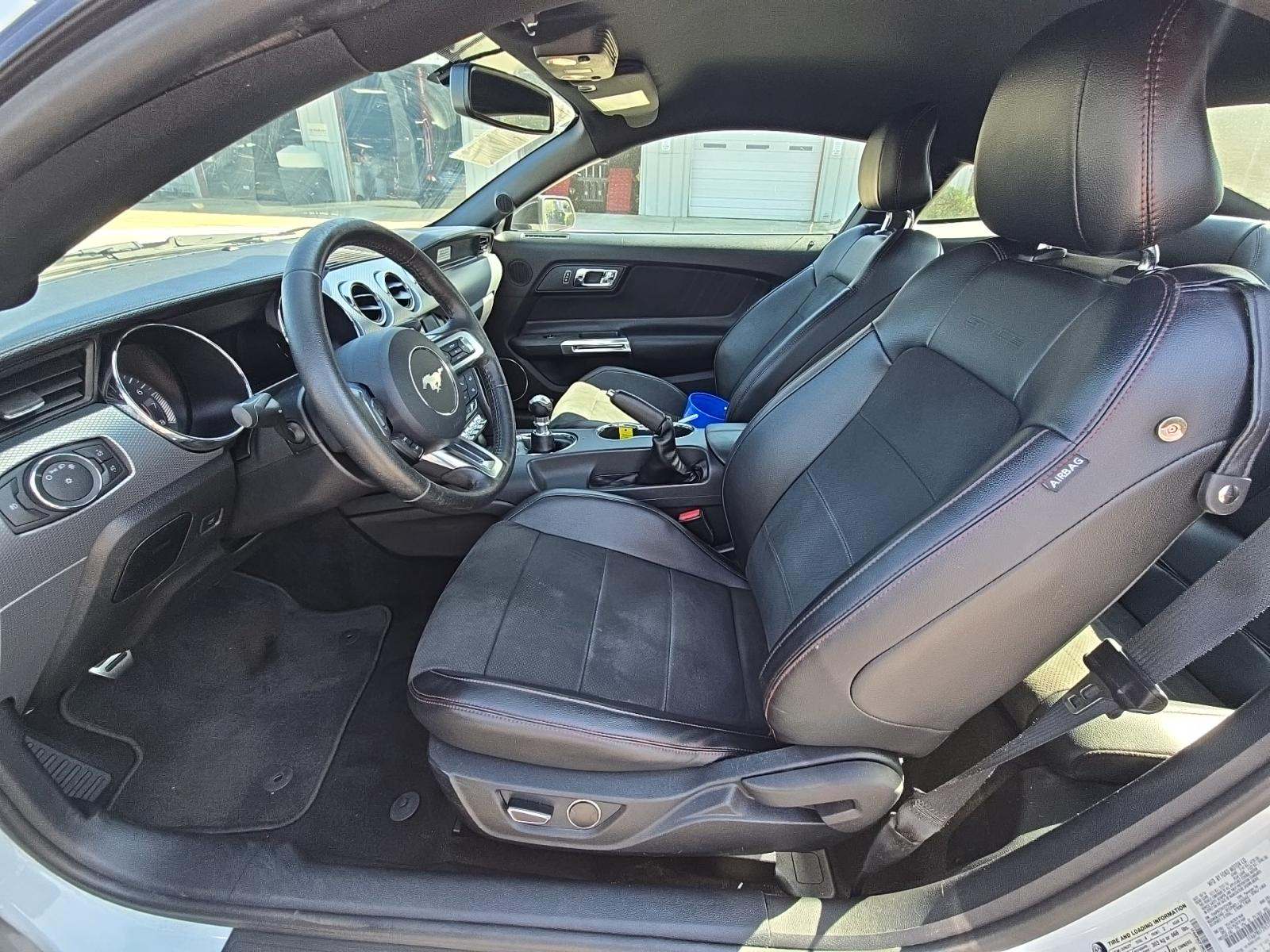 2017 Ford Mustang GT Premium RWD