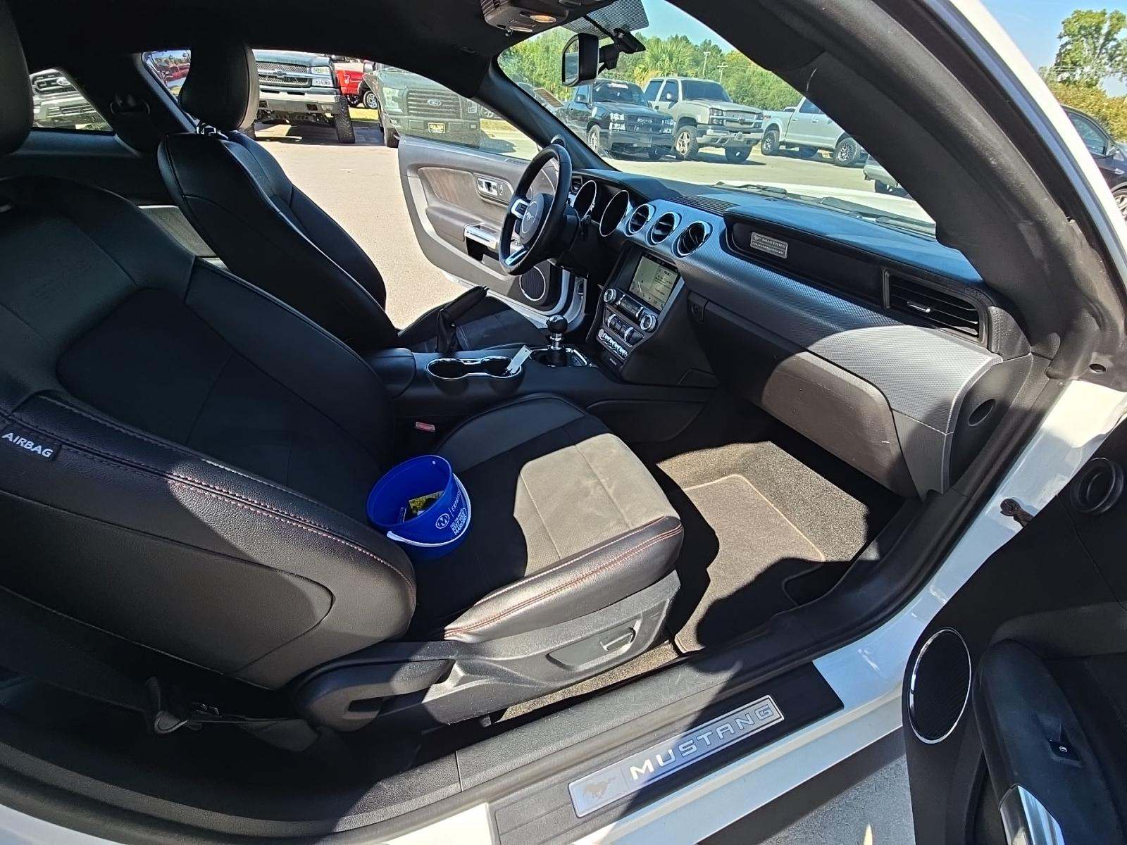 2017 Ford Mustang GT Premium RWD