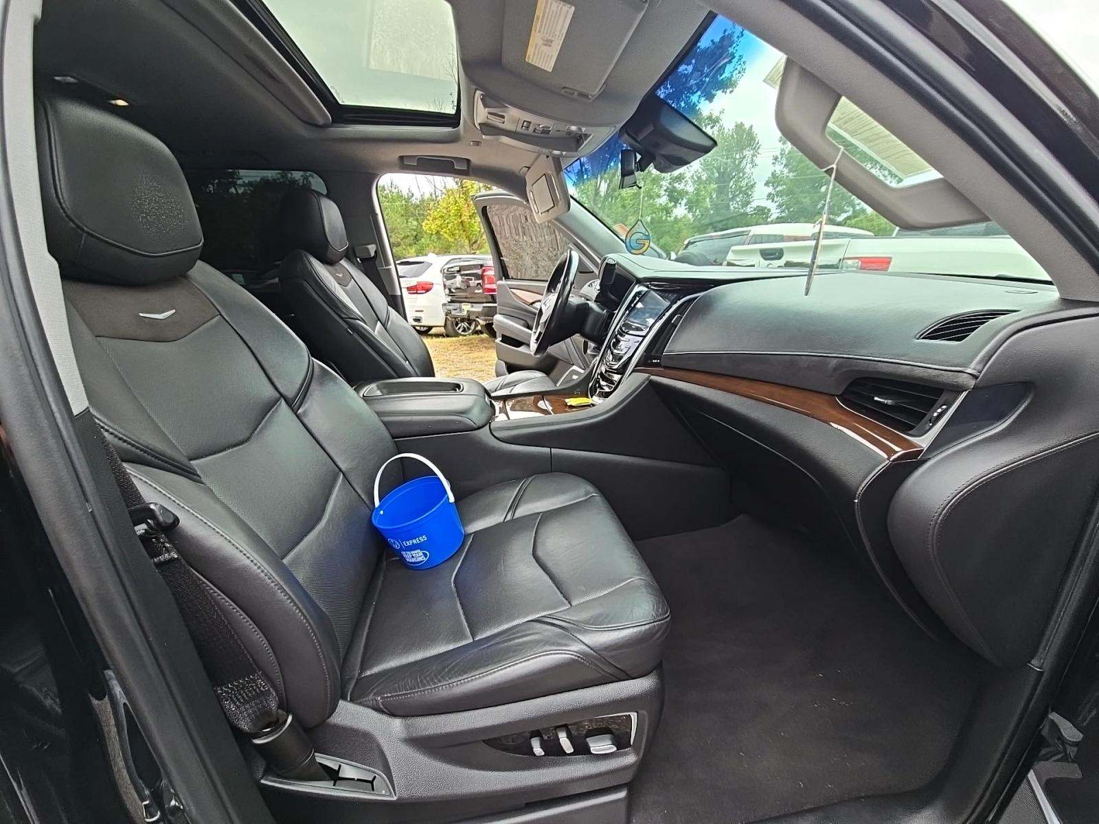 2020 Cadillac Escalade ESV Luxury AWD