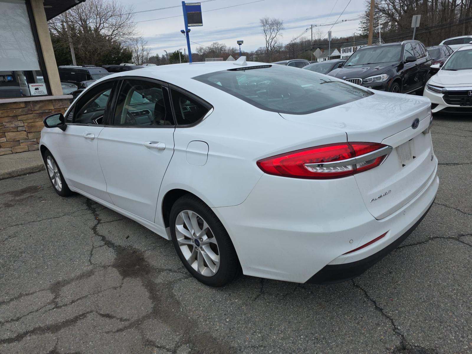 2020 Ford Fusion Hybrid SE FWD