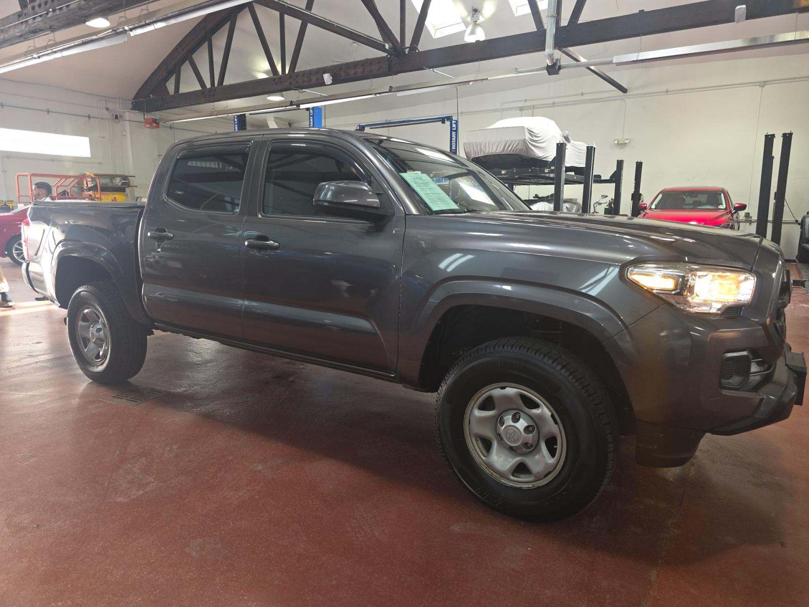 2016 Toyota Tacoma SR RWD