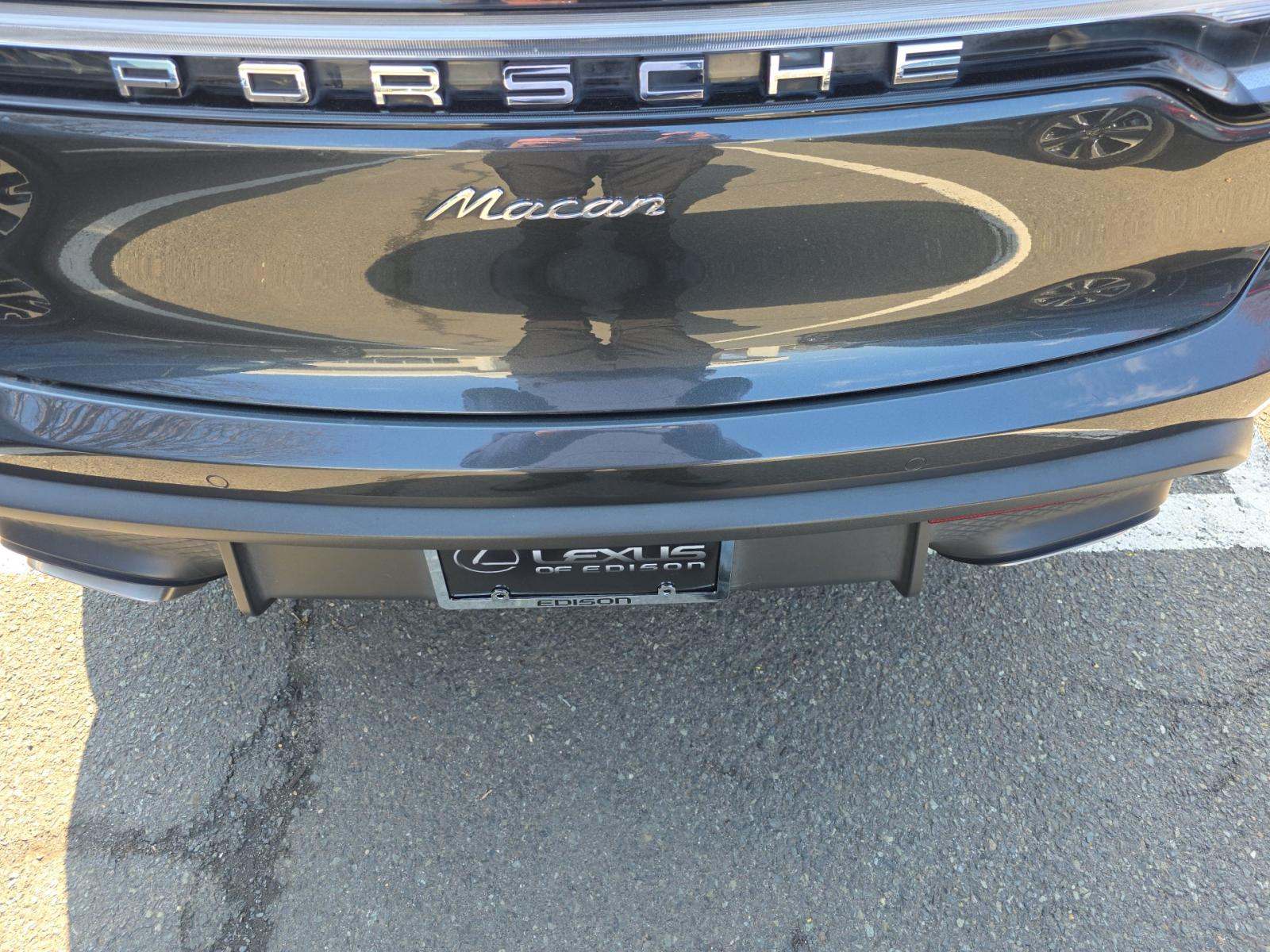 2023 Porsche Macan Base AWD