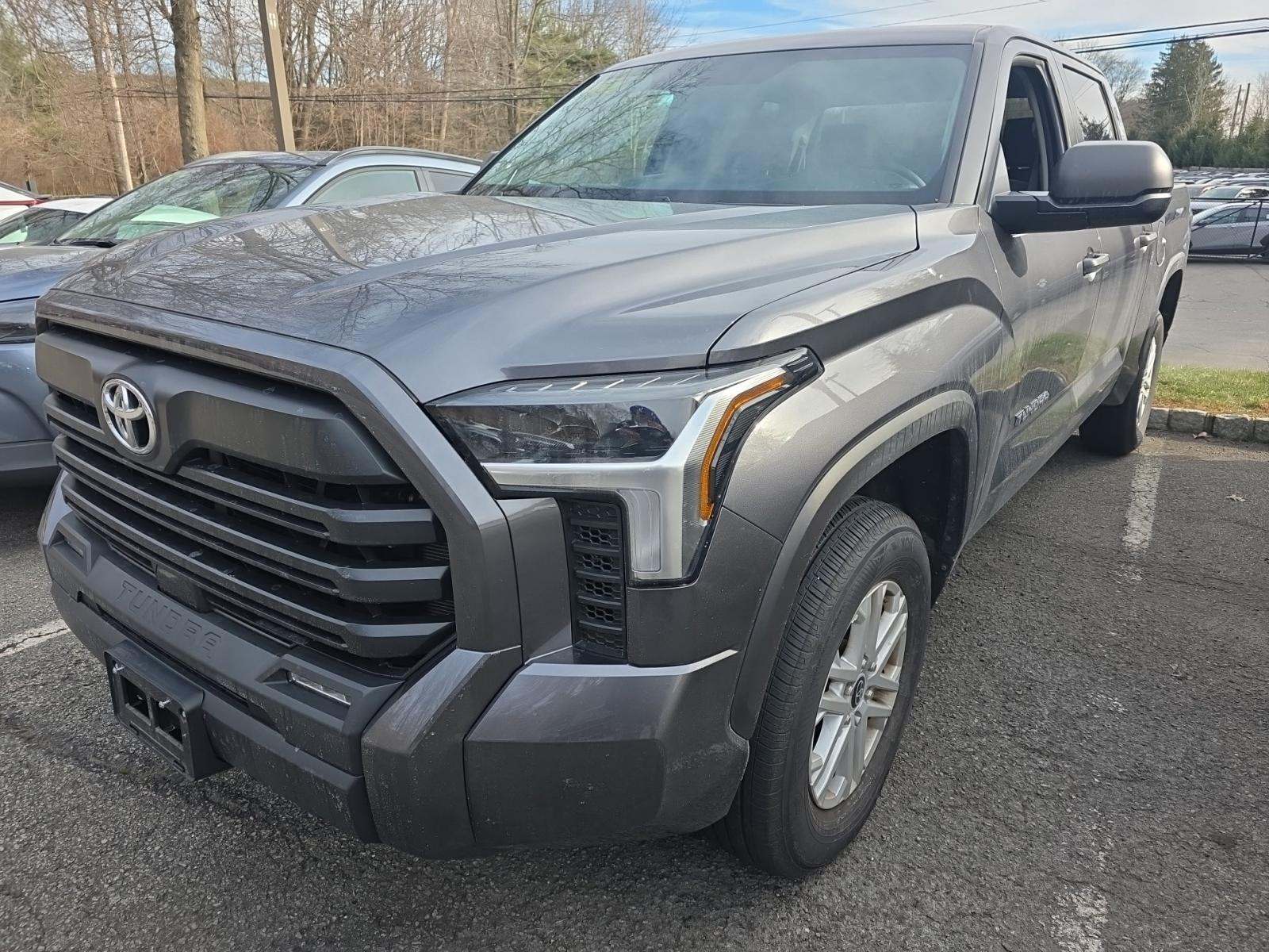 2024 Toyota Tundra SR5 AWD