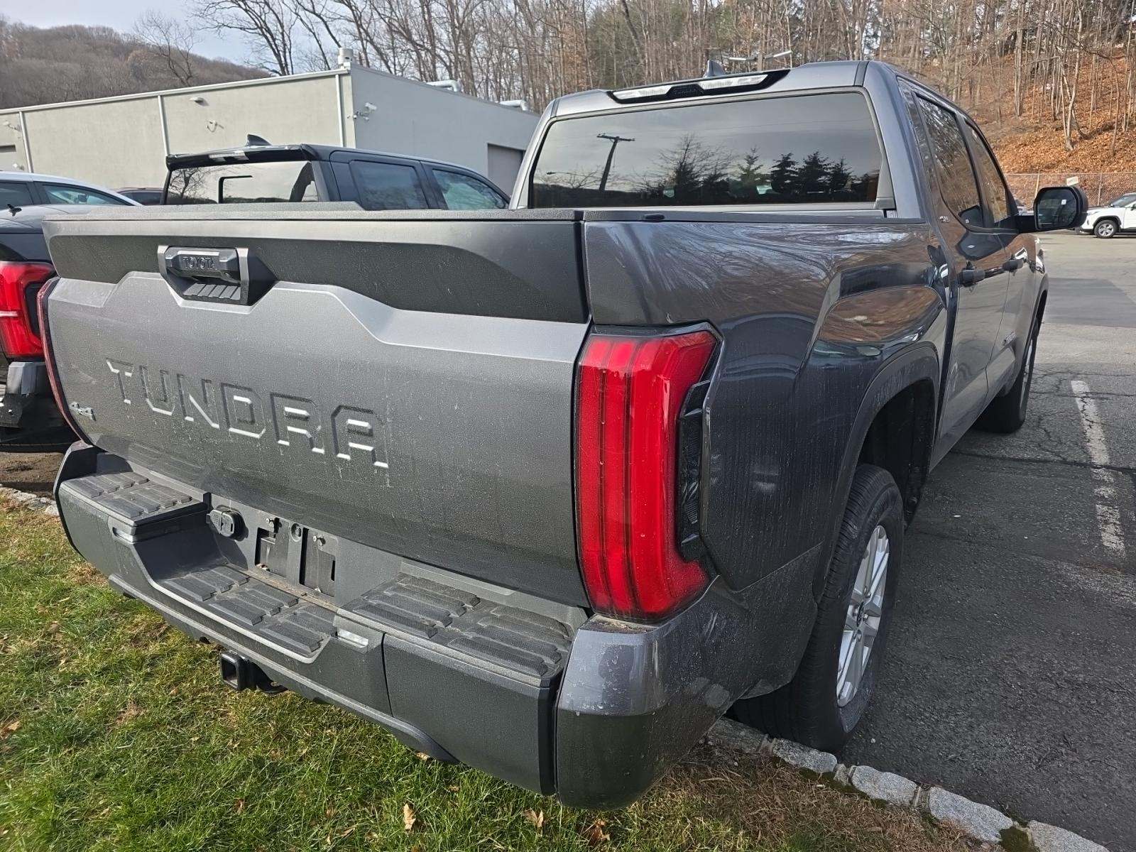 2024 Toyota Tundra SR5 AWD