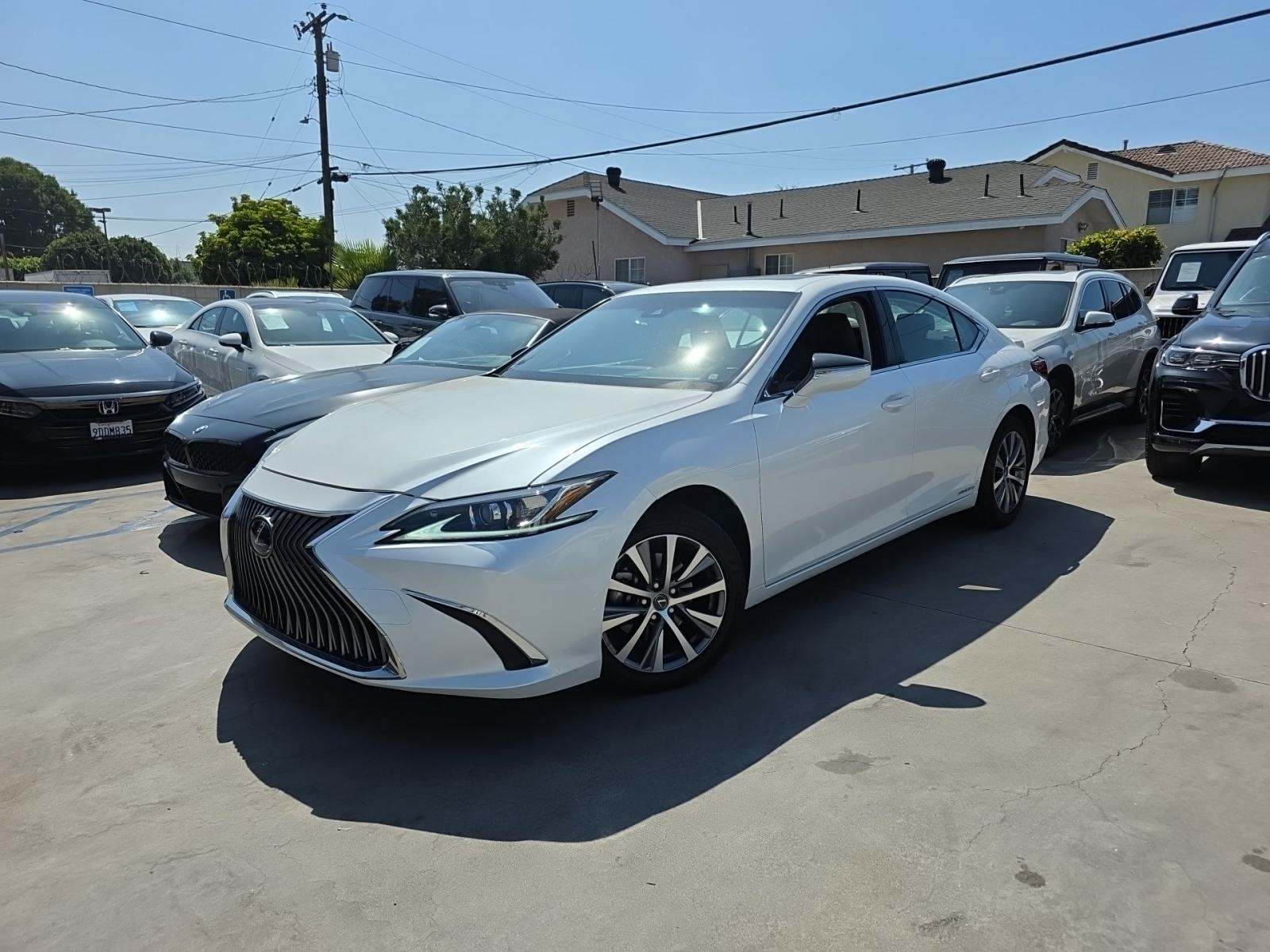 2019 Lexus ES 300h