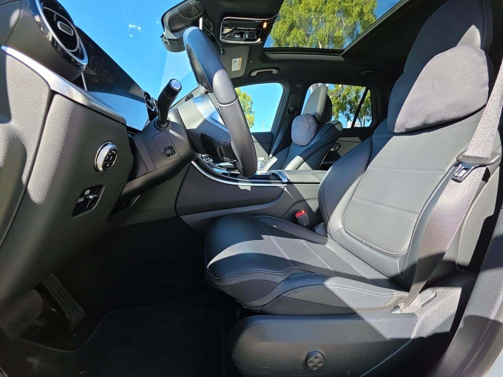 2024 Mercedes-Benz GLC GLC 300 RWD