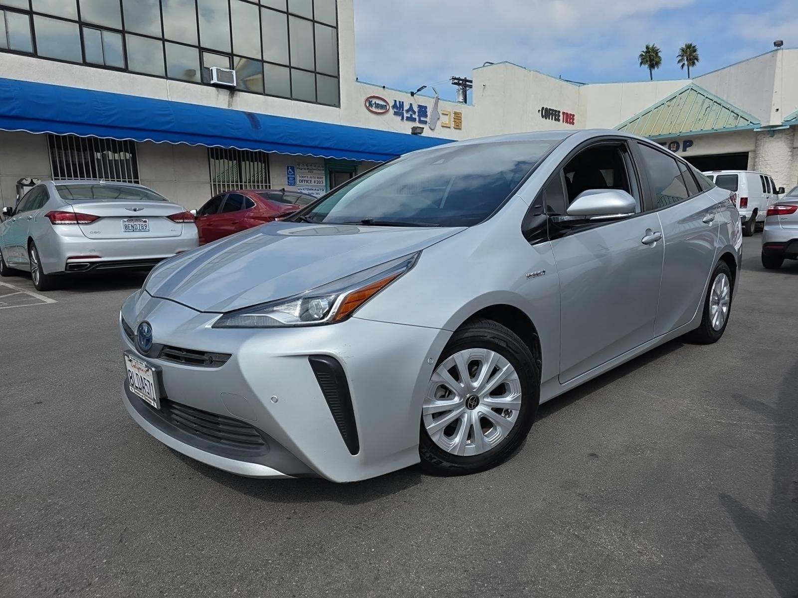 2019 Toyota Prius LE FWD