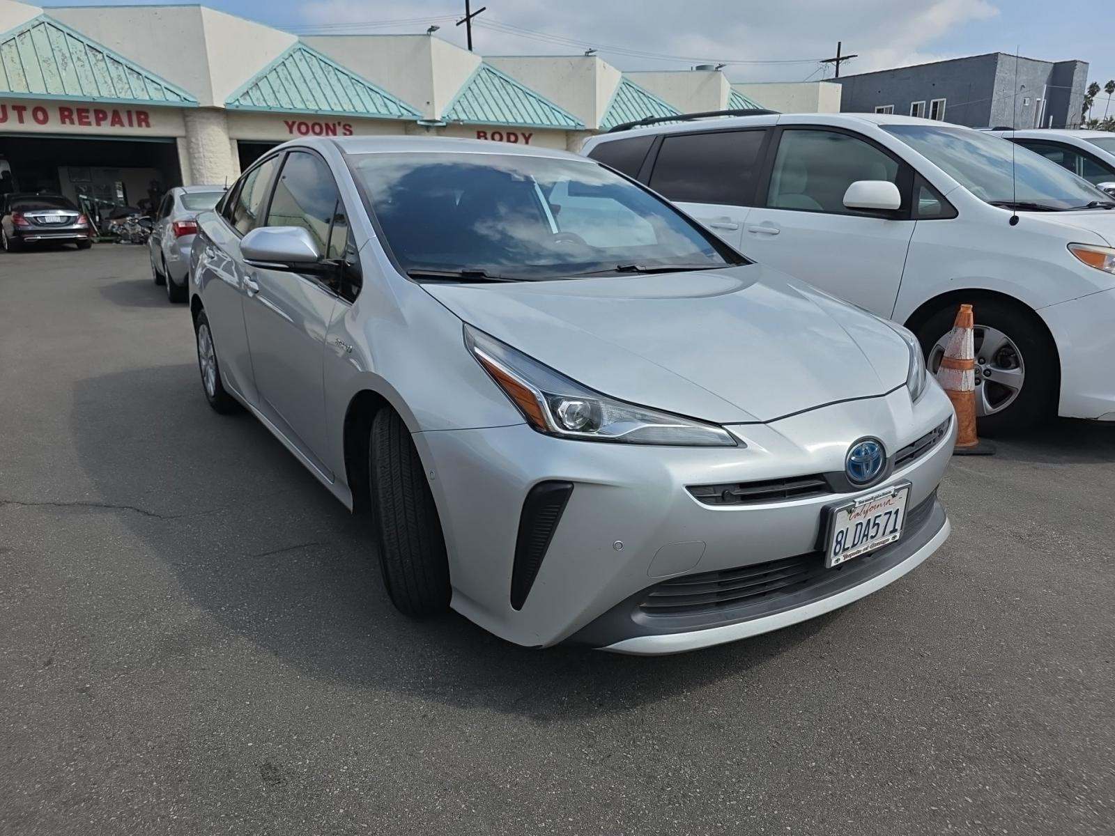 2019 Toyota Prius LE FWD