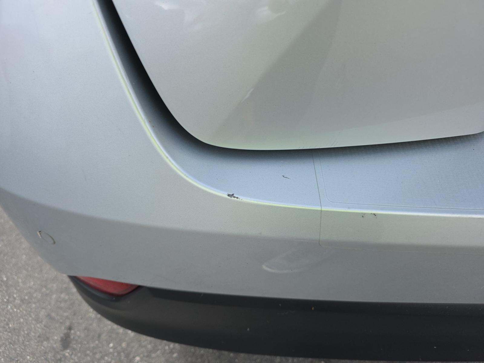 2019 Toyota Prius LE FWD