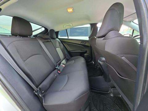 2019 Toyota Prius LE FWD