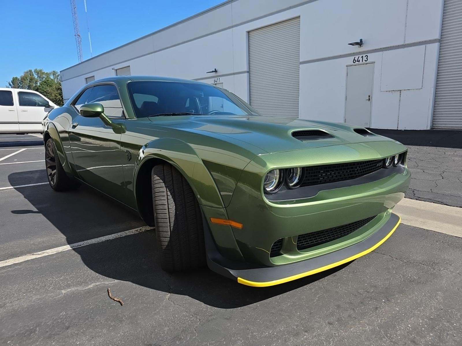 DODGE CHALLENGER - 4