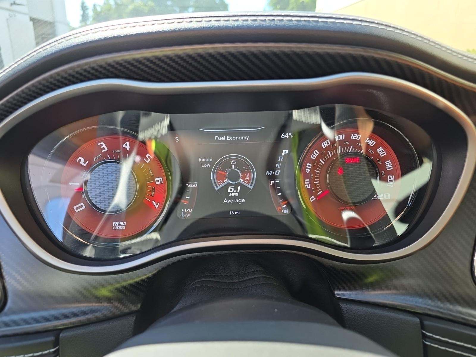 DODGE CHALLENGER - 9