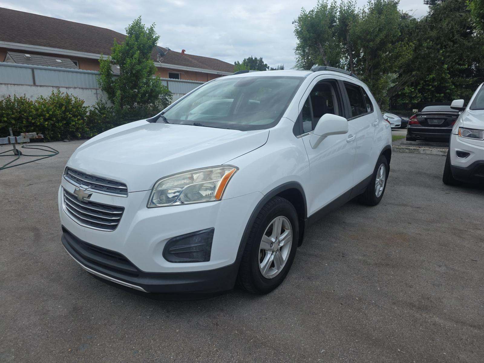 CHEVROLET TRAX - 1
