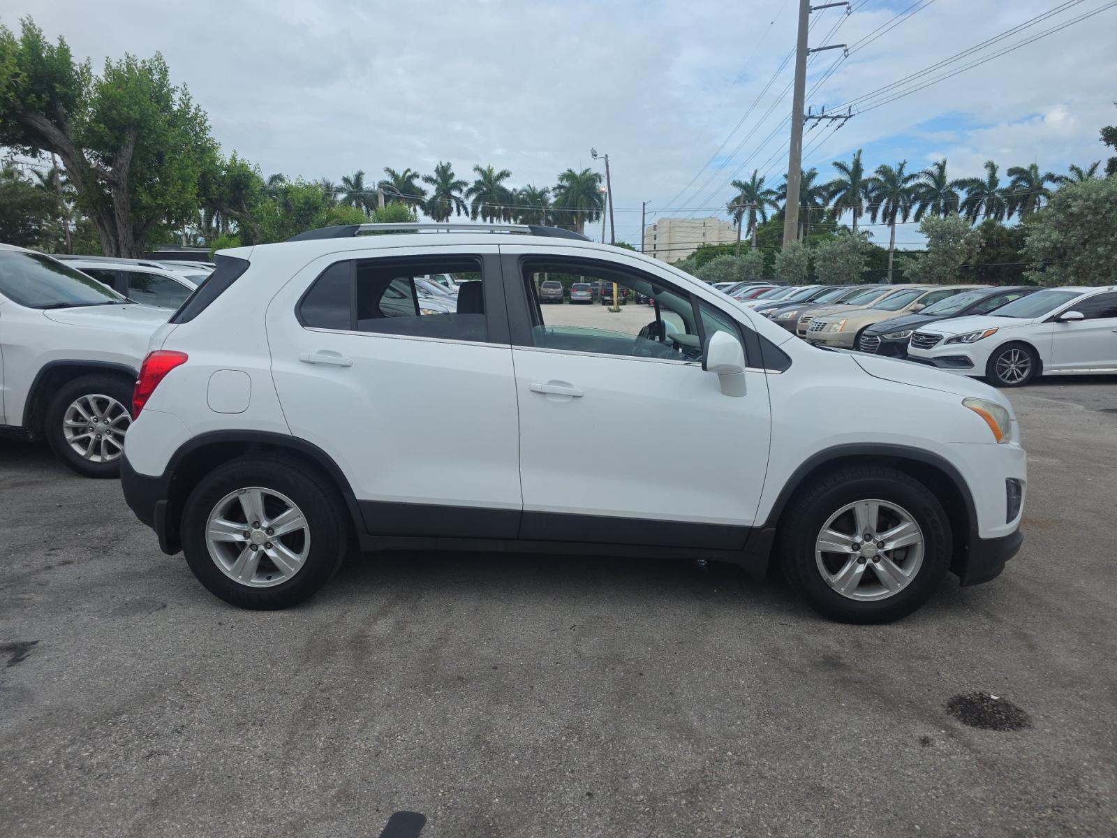 CHEVROLET TRAX - 4