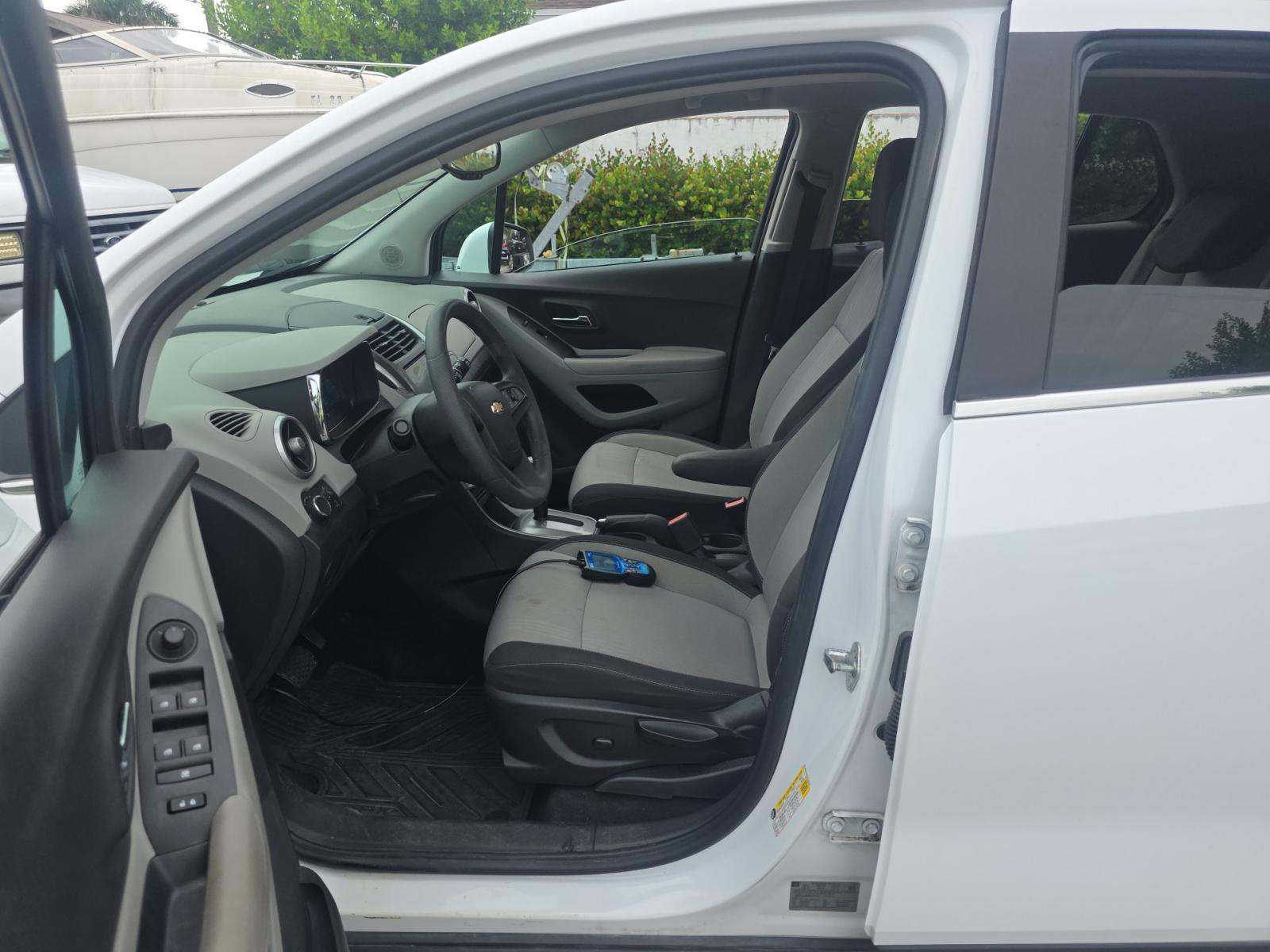 CHEVROLET TRAX - 6