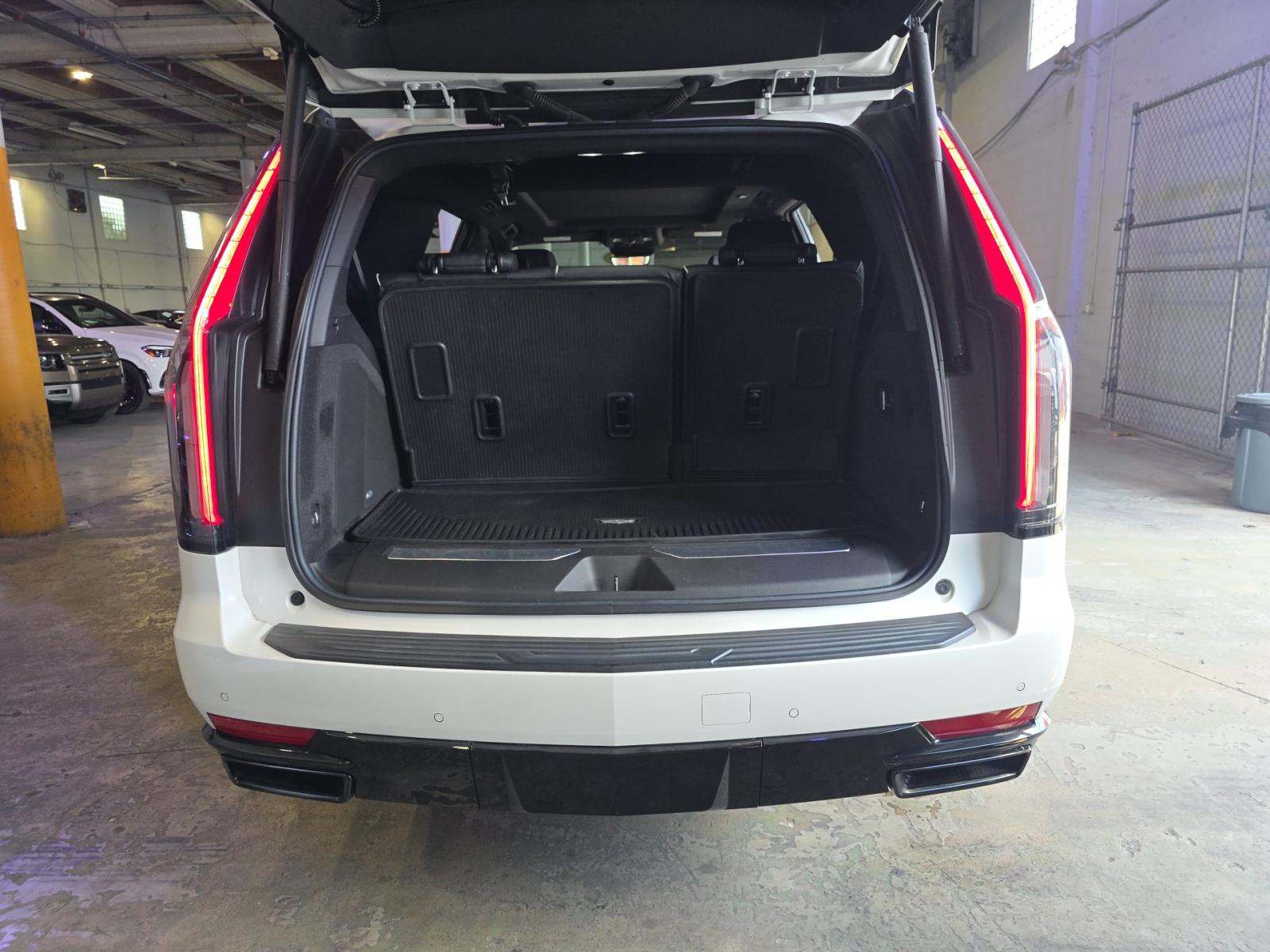 2022 Cadillac Escalade Sport AWD